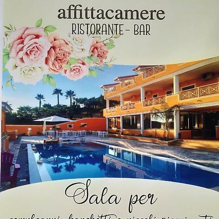 Le Quattro Rose Hotel Diamante Luaran gambar